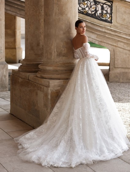 princeza vencanice, jednostavne vencanice, vencanice sa slicem, dizajnerske vencanice, brendirane vencanice, cipkane vencanice